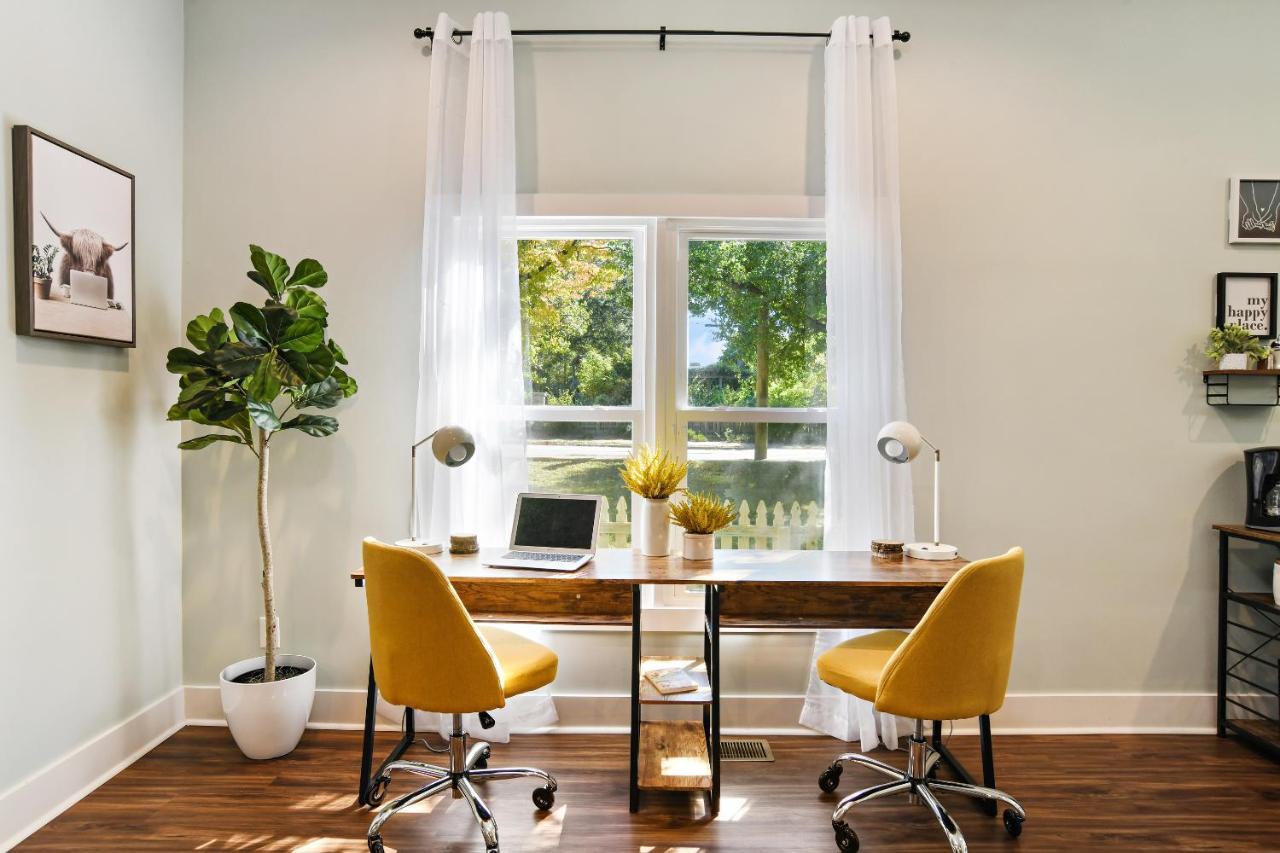 Sun Lit Modern Home With Good Vibes And Lots Of Coffee - Designedbydom แอตแลนตา ภายนอก รูปภาพ